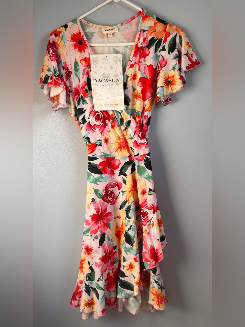 Vacasun Pink Floral Wrap Dress Sz M. NWT